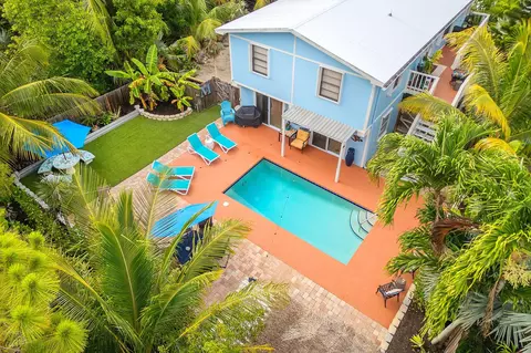29827 Tropical Trader Rd, Big Pine Key, FL 33043