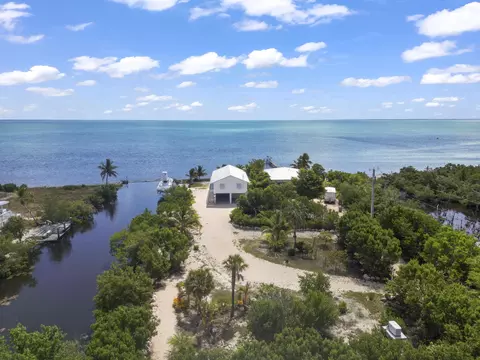 32857 Tortuga Ln, Big Pine Key, FL 33043