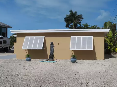 2411 Grouper Dr, Marathon, FL 33050