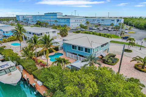 341 Sombrero Beach Rd, Marathon, FL 33050