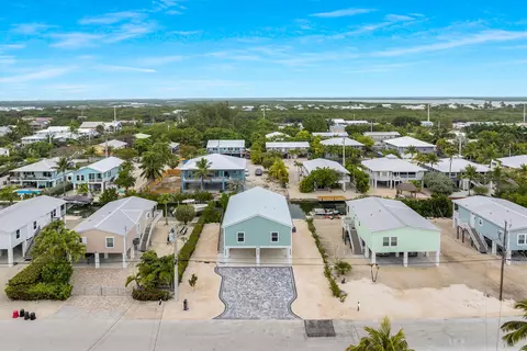 22737 Blackbeard Ln, Cudjoe Key, FL 33042