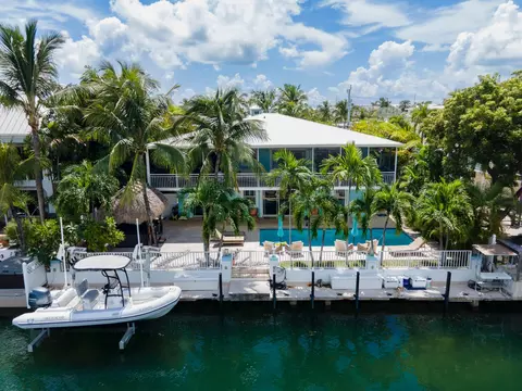 136 Giardino Dr, Islamorada, FL 33036