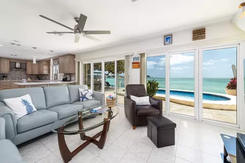 Living - 11399 6th Ave Ocean, Marathon, FL 33050 photo 1 of 5