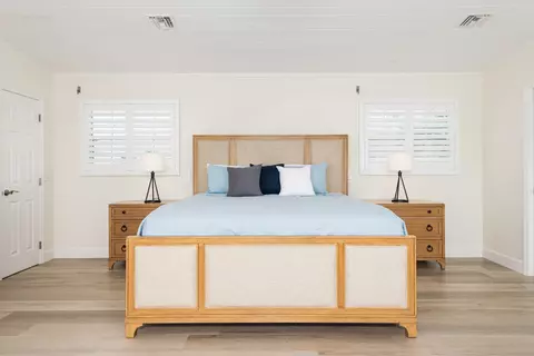 Bedroom - 11399 6th Ave Ocean, Marathon, FL 33050 photo 2 of 7