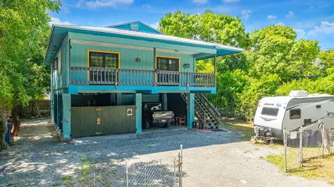142 N Sunrise Dr, Tavernier, FL 33070