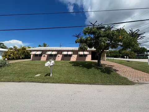 1433 Sunset Rd, Big Pine Key, FL 33043