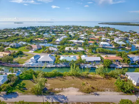 20822 W 1st Ave, Cudjoe Key, FL 33042