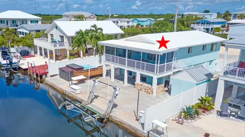 27332 St Martin Ln, Ramrod Key, FL 33042