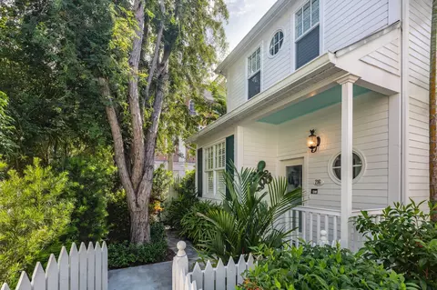216 Fleming St, Key West, FL 33040 photo 2
