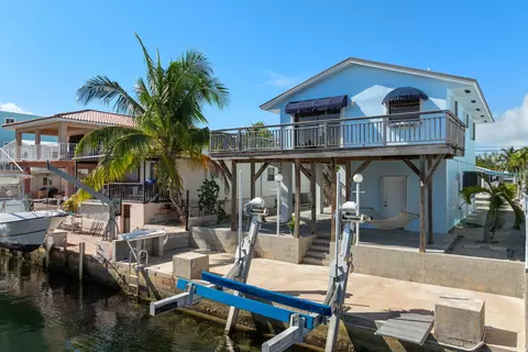 229 Burgundy Dr, Tavernier, FL 33070