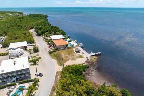 23 Palm Dr, Key Largo, FL 33037