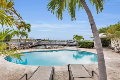 Exterior - 827 Eisenhower Dr, Key West, FL 33040 photo 2 of 4