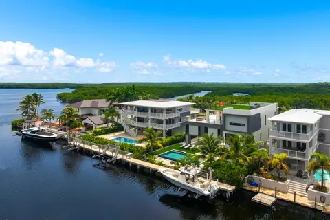 64 Andros Rd, Key Largo, FL 33037