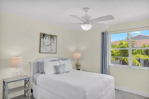 Bedroom - 470 9th St #KEY colony, Key Colony Beach, FL 33051 photo 4 of 6