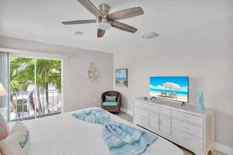 Bedroom - 470 9th St #KEY colony, Key Colony Beach, FL 33051 photo 2 of 6