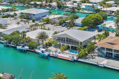 View/Area - 470 9th St #KEY colony, Key Colony Beach, FL 33051 photo 3 of 13
