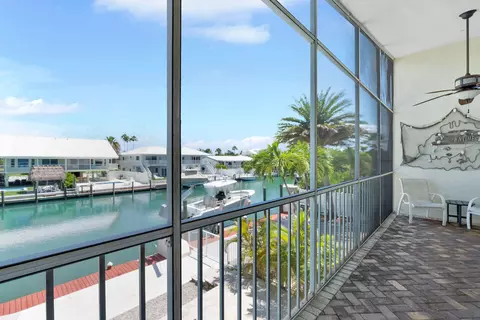 Exterior - 470 9th St #KEY colony, Key Colony Beach, FL 33051 photo 4 of 11