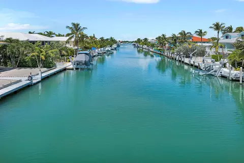 View/Area - 470 9th St #KEY colony, Key Colony Beach, FL 33051 photo 1 of 13
