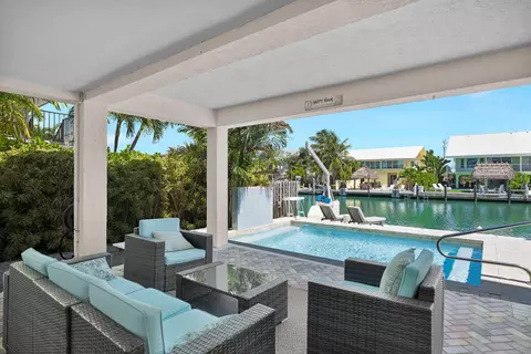 Exterior - 470 9th St #KEY colony, Key Colony Beach, FL 33051 photo 1 of 11