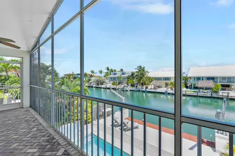 Exterior - 470 9th St #KEY colony, Key Colony Beach, FL 33051 photo 3 of 11