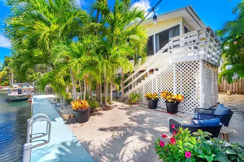 3978 Gordon Rd, Big Pine Key, FL 33043