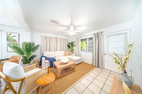 Living - 3978 Gordon Rd, Big Pine Key, FL 33043 photo 1 of 2