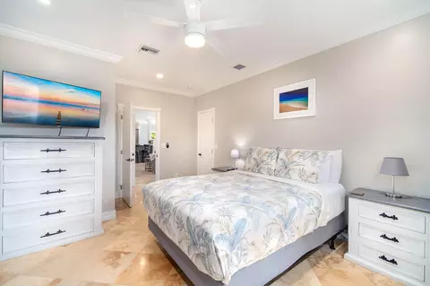 Bedroom - 31473 Warner Rd, Big Pine Key, FL 33043 photo 4 of 6