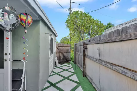 38 Pirates Dr, Key Largo, FL 33037 photo 30