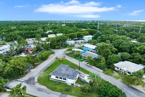 38 Pirates Dr, Key Largo, FL 33037 photo 4