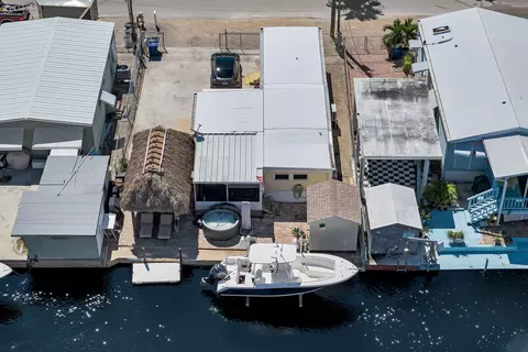 209 Buttonwood Ave, Key Largo, FL 33037