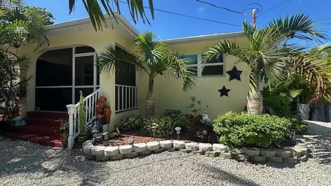211 120th Street Gulf #B, Marathon, FL 33050
