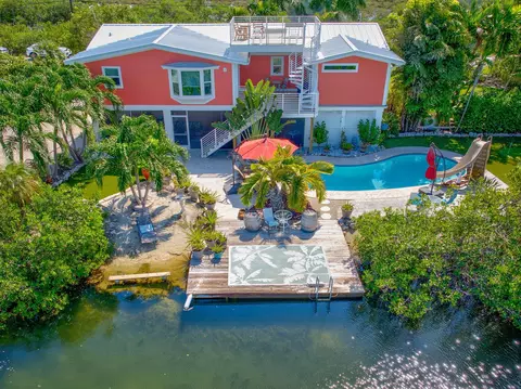 17227 Allamanda Dr, Sugarloaf Key, FL 33042