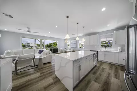 Kitchen - 818 39th St, Marathon, FL 33050 photo 1 of 2