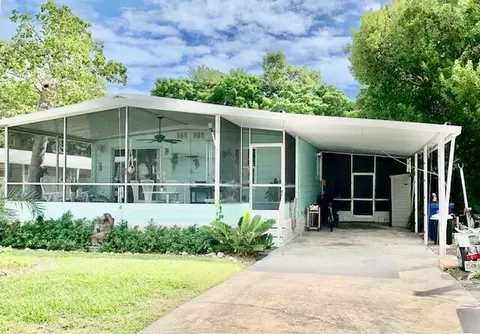 611 N Emerald Dr, Key Largo, FL 33037