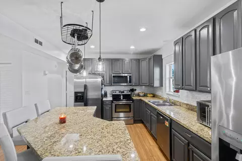 Kitchen - 8 Jade Dr, Key West, FL 33040 photo 4 of 5