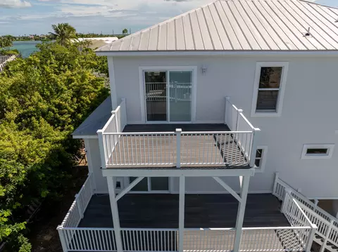 Exterior - 8 Jade Dr, Key West, FL 33040 photo 3 of 5