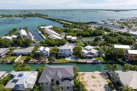 View/Area - 8 Jade Dr, Key West, FL 33040 photo 8 of 10