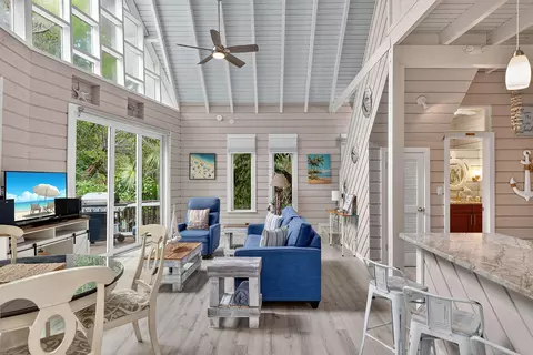 5206 Dogwood Dell St, Marathon, FL 33050