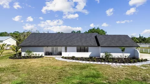 5705 E 44th Ave, Bradenton, FL 34203 photo 1