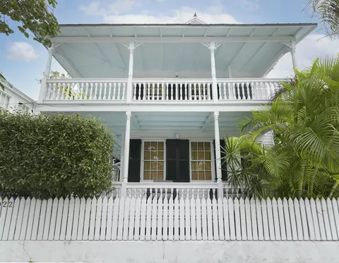 Exterior - 1022 Fleming St, Key West, FL 33040 photo 2 of 20