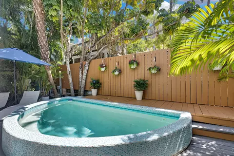 Exterior - 1022 Fleming St, Key West, FL 33040 photo 11 of 20