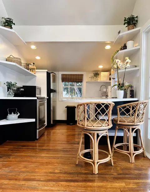 Kitchen - 1022 Fleming St, Key West, FL 33040 photo 6 of 7
