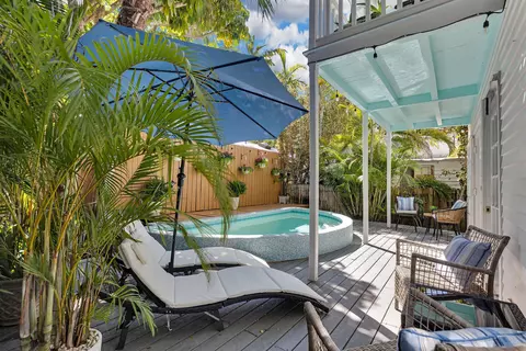 Exterior - 1022 Fleming St, Key West, FL 33040 photo 6 of 20