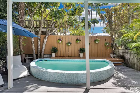Exterior - 1022 Fleming St, Key West, FL 33040 photo 9 of 20