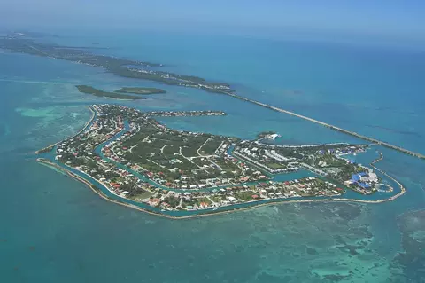 387 E Seaview Dr, Duck Key, FL 33050