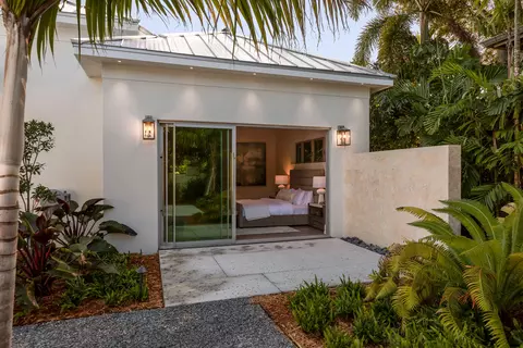 Exterior - 3741 Eagle Ave, Key West, FL 33040 photo 3 of 11