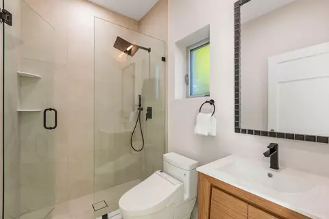 Bath - 3741 Eagle Ave, Key West, FL 33040 photo 5 of 7