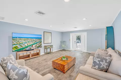 Living - 600 12th St, Key Colony, FL 33051 photo 1 of 2