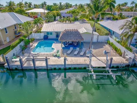 View/Area - 600 12th St, Key Colony, FL 33051 photo 4 of 5
