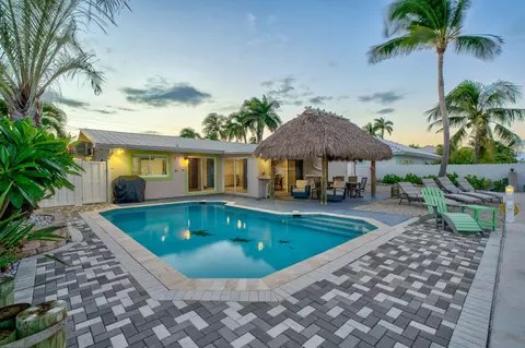 Exterior - 600 12th St, Key Colony, FL 33051 photo 8 of 8